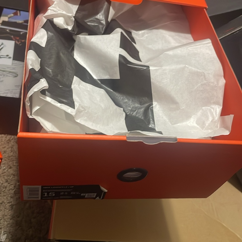 Nike Orange Shoe Boxes - Picture 4 of 4